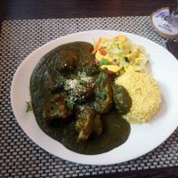 Fried cauliflower with spinach sauce at Tara Indian Dhaba in Weimar