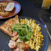 Tofu scramble and toast at Vegan Inspiratsioon in Tallinn