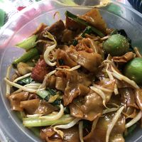 Fried kway teow at Kiat Lim Vegetarian Food 吉林素食 in Northeast Singapore