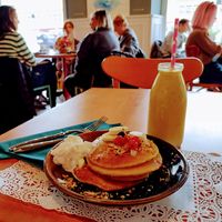 Green Deal €14 at Romeow Cat Bistrot in Rome