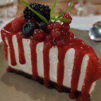 cheesecake vegana at Romeow Cat Bistrot in Rome