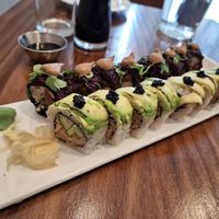 Rolls: Mighty mushrom, Maki com avocado at Beyond Sushi in New York City