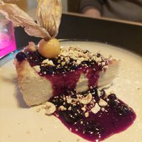 Tarta de queso con mermelada casera at Estacion Quimera in Malaga