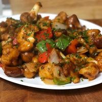 Salteado de verdura y coliflor glaseados con salsa agridulce at Estacion Quimera in Malaga