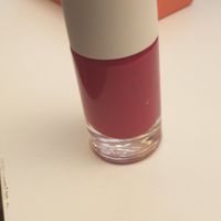 Red nail polish at Veganie in Paris