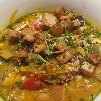 Curry thailandés con verduras, arroz basmati integral y tofu at Kafe Botanika in San Sebastian