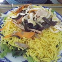 Crispy noodles at Lien Hoa in Da Nang