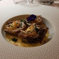 La seduzione di Giove - carciofi arrostiti con crema di mandorle e mandorle tostate at Al Tiglio Cucina Naturale in Moruzzo