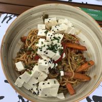 Wok con tofu at Valentin in A Coruna