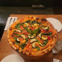 Farmers Market pizza without cheese at Vaudeville in Fredericksburg