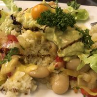 Cauliflower rice with beans and guacamole  at Mariposa in Nuremberg
