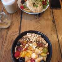 Yoghurt + Avocado Bagel at Geh Veg in Berlin