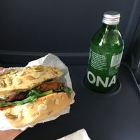 Tempeh bagel to-go at Geh Veg in Berlin