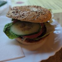 Tempeh bagel at Geh Veg in Berlin