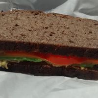 Vegetables sandwich (gluten free) at En Faim Bio in Montpellier