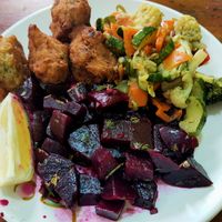 Plate with 3 options at Green Vitality in Santiago