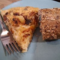 Vegan tortilla with onion and zucchini at Bohemian Lane in Bilbao