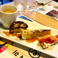 Café gourmand at Mezzaluna in Saint-laurent-blangy