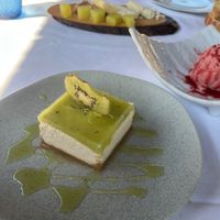 Cashew Cheesecake with Kiwi 🥝 just wow!! And strawberry ice cream 🍓   at Casa Chema in Oviedo
