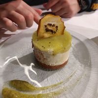 Tarta de queso y kiwi vegano at Casa Chema in Oviedo