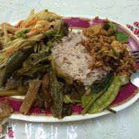 Example for a selection of vegan dishes at Jay Vegetarian Restaurant in Bangkok