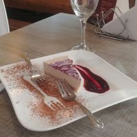 Torta Crudivegana: vegan cheesecake with blueberries at Frutos del Sol in Cali