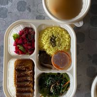 1.黄姜素G饭 Teriyaki Tofu Turmeric Rice RM25
Steamed and pan fried Marinated Teriyaki *Tofu with Turmeric White *rice, blanched *veges, *salad/fruit, *ginger paste king oyster at Green Bamboo Organic Shop in Kuala Lumpur