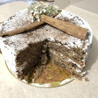 Torta de manzana y canela / Cinnamon and apple cake  at Vegan Bambú in Bogota