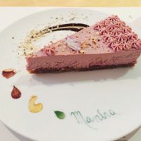 strawberry cheesecake  at Mantra Raw in Milan