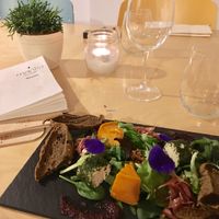 Rawvegan cheese cheddar and cashew cheese at Mantra Raw in Milan