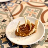Hummus casero para el aperitivo  at VEGA - Luna in Madrid