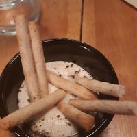 Hummus welcome tapa at VEGA - Luna in Madrid