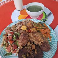 Almuerzo bufete at Sri Gopal in Villavicencio
