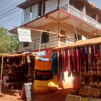 Outside view and entry from the roadside  at Shantaram Raw in Arambol