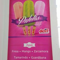 fruit popsicles!

these are the water base ones, 100% fruit in it!

(vegans, remember to ask for the water base popsicles instead of the yoghurt)

mango
blackberry
tamarind
soursop
pineapple
lemon
maracuya at Delit in Merida