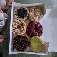 box of 6 doughnuts at Beechwood Doughnuts in St Catharines