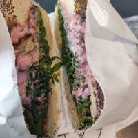 Vegan beetroot hummus Rucola bagel at Blueorange Coffee and Bagel - Alserbachstrasse in Vienna