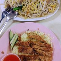 Delicious Hokkien Mee and Chicken Rice! at Ci Wen Vegetarian 慈雲素食 in Northeast Singapore