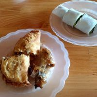 Yummy fried things and noodle roll at Bo De Quan in Hanoi