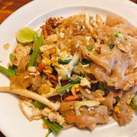Fried 'kuey tiaw'. Forgot the name of this dish so i give i a name myself😆. Super like they include tofu. Thumbs up👍🏻  at Green Garden & May Kaidee Cooking School in Bangkok