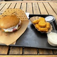 Pink Burger and soja nuggets  at Swing Kitchen - Schottenfeldgasse in Vienna