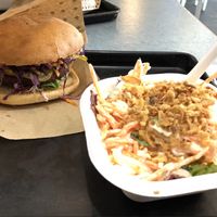 Cheeseburger and coleslaw  at Swing Kitchen - Schottenfeldgasse in Vienna