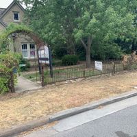 Cafe is only open 11am-2pm, and park across the street at Down the Alley Cafe in Decatur