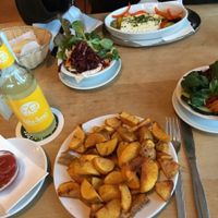 potatoes and salad at Nepomuk in Reutlingen
