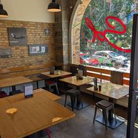 Innenbereich. Draußen sind auch einige gemütliche Tische. at Sol in Konstanz