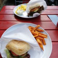 Seitan Burger und Soja Burgee at Sol in Konstanz