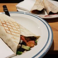Fajita de tofu y verduras Y salsa de yogur vegana at La Teya in Gijon