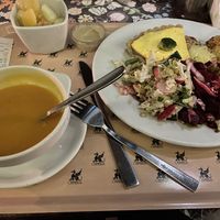 Un menú de 6 racioness  at Chimera in Krakow