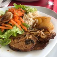 Seitan assado com batatas e arroz integral at Goji - Uma Atitude Saudavel in Lisbon