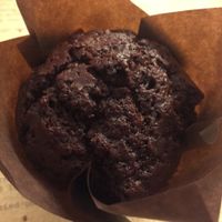Chocolate muffin (AMAZING) at Punto Vegano in Madrid